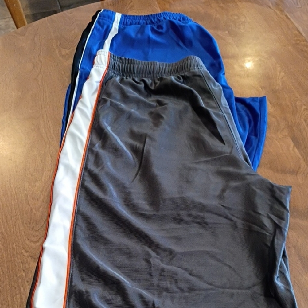 Youth, Teen 2 Pairs Of Simply for Sports Shorts Size XL ( 18/20)